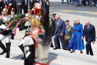 Prince Harry claims he was ‘singled out for inferior treatment’ in court appeal: Live The royals visit the Tomb of the Unknown Soldier, at Altare della Patria in Rome